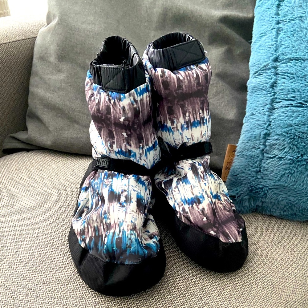Lina & Max Bloch Knitwear Warm Up Booties